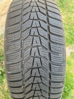 Hankook zimní pneu 205/55 R19 - 2