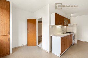 Prodej slunného bytu 2+1 62m² s balkonem a dvěma sklepy - 2