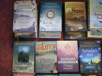 19 x Barbara Erskinová - 2
