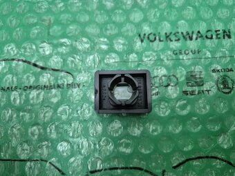 tlačítko varovných světel Škoda Favorit černé od 01/93 11593 - 2