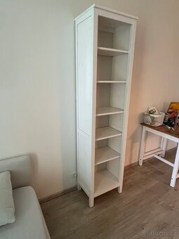 HEMNES Knihovna - 2