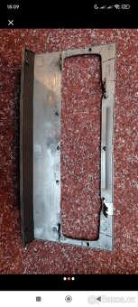 BMW 3 E90/91 přední panel - 2