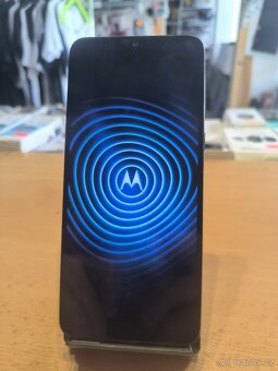Motorola moto e13 - 2