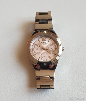 dámské náramkové hodinky Casio ltp2069 - 2