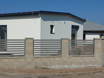 Rodinný dum 80 m2 10x8 m komplet na klíč - 2