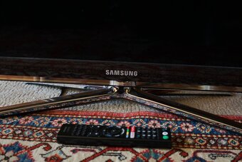 Televize Samsung UE37C6620 - 2