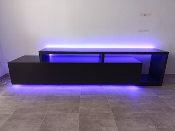 prodám stolek pod televizi - 2