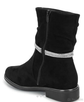 Černé Semišové polokozacky - 2