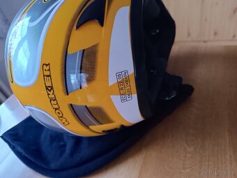 Helma na motorku - 2