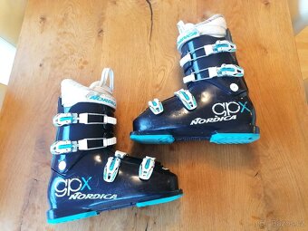 Přezkáče 38-39 Nordica, dívčí nebo dámské - 2