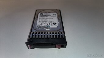 SAS serverové disky 300GB 10k 2,5'' - 2