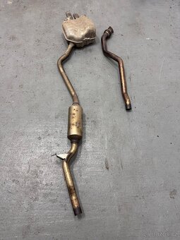 Audi A4 B8 2.0Tdi výfuk - 2