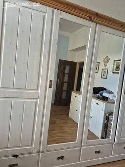Šatní skříň masiv - 2