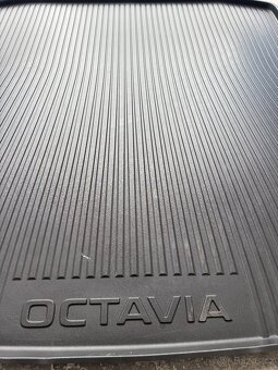 Gumová podložka do kufru - 2