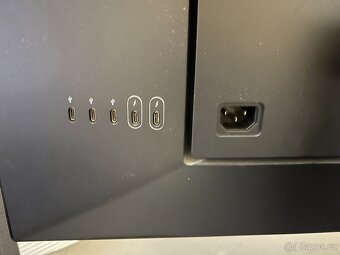 Monitor LG UltraFine 4K UHD 24" pro Apple - 2