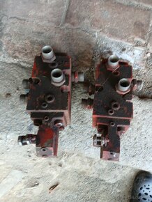 Rozvaděč hydraulický - 2