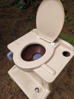 Prodám biologicko-chemické wc - 2