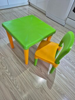 Dětský stoleček a židlička - 2
