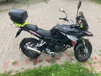 Benelli TRK 251 – řidičák A2 - 2