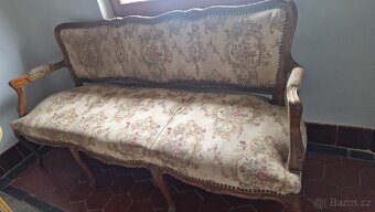 Starožitná pohovka - 2