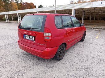 Mitsubishi spacestar - 2