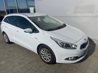 Cee'd 1.6 CRDi 1.maj. nové v CZ - 2