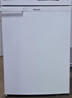 Lednice s mraz. Miele. - 2