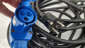 Připojovací kabel - redukce pro karavan CEE 16A - 2