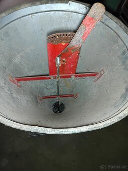 Krmítko pro prasata - 2