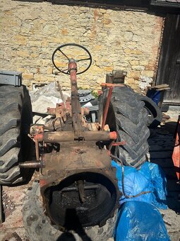 Prodám kompletní zadek zetor super 35 - 2
