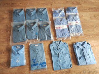 RETRO uniformy ČSAD s visačkami a odznaky-nález z půdy - 2