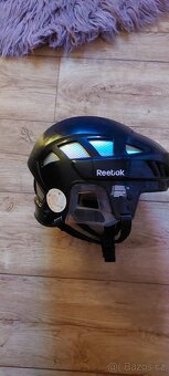 Prodám hokejovou helmu Reebok vel.S - 2