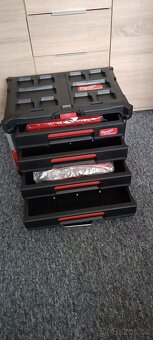 Box na nářadí Milwaukee Packout™ se 4 zásuvkami-4932493189 - 2