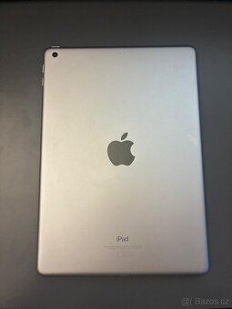 iPad (2018) - 2