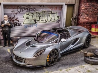 Henessey Venom 1:18 Autoart Signature - 2