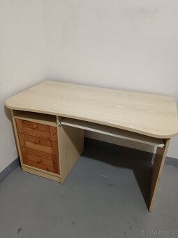 Studentský psací stůl - 2