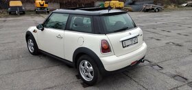 MINI COOPER R56 1,6L 2009 1.majitel 130t.km najeto Panorama - 2