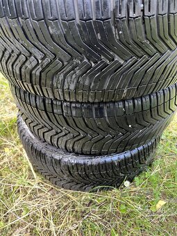 Celoroční sada pneu Michelin 215/45 R17, dot20 - 2