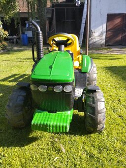 Elektrický traktor John Deere - 2