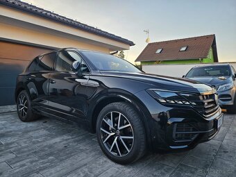 Volkswagen Touareg 3.0tdi R-line Black paket DPH 26tkm - 2