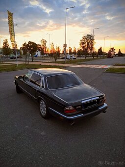 Daimler super v8 (Jaguar XJR) - 2