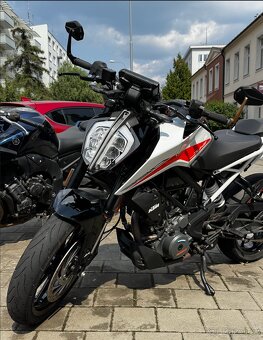 KTM DUKE 390 - 8,3 TISIC KM (2023) - 2