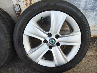 17"alu sada 5x112 origo Škoda Yeti Octavia 2 Scout 225/50 - 2