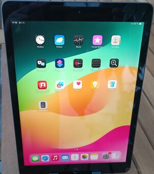 Apple iPad 8 gen.,32GB Uložiště, 3GB RAM, IOS 18.5 - 2
