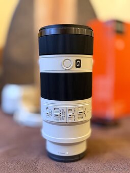 Sony 70-200 mm f/4 OSS zoom objektiv ve velmi dobrém stavu. - 2