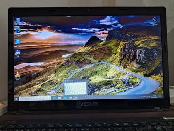 prodám starší notebook ASUS K53E - 2