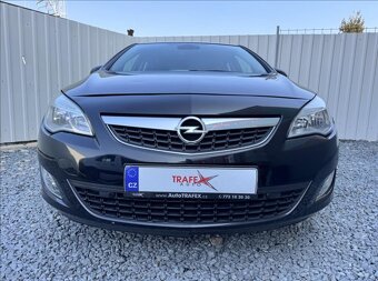Prodávám Opel Astra 1,4 i 103kW Cosmo Sports - 2