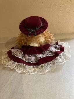 Porcelánová panenka - 2