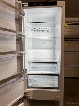 Vestavná lednice Bosch Serie 4 KIN96VFD0 / nová / záruka - 2