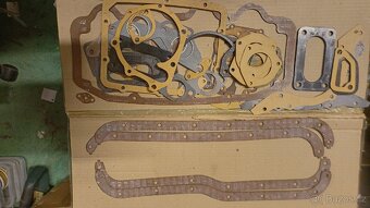 Fiat 125p 1500 těsnění - 2